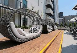 Pearl On Wilshire