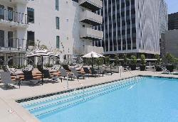 Pearl On Wilshire