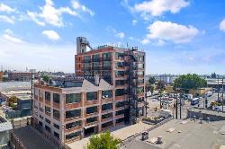 Walnut Building