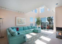 Rose Avenue Vistas