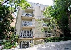146 S Clark