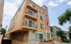 Blackburn Condos