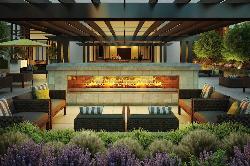 825 South Hill
