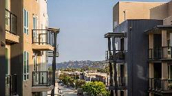 Griffith Apartments, The