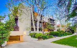 Lincoln Fountain Villas