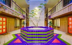 Lincoln Fountain Villas