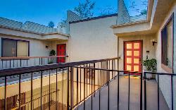 Lincoln Fountain Villas