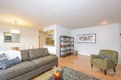 Lincoln Manor
