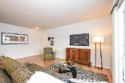 Lincoln Manor