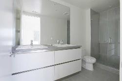 2496 S Centinela