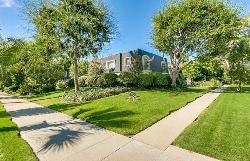 1045 S Orange Grove
