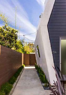 726 California