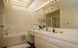 1172 Centinela