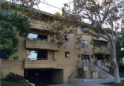 821 N Formosa