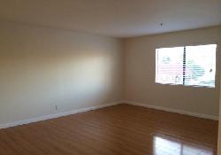 821 N Formosa