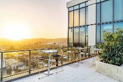 VISION on Wilshire