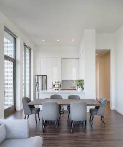 VISION on Wilshire