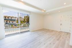 1545 S Fairfax