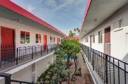 1757 N Kingsley