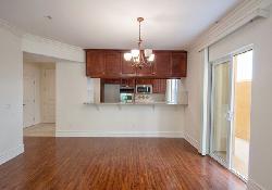 2306 Fox Hills