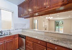 2306 Fox Hills
