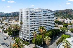 Hollywood Versailles Tower