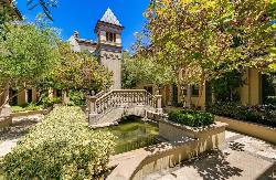 Venezia Village
