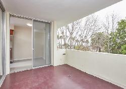 9221 Charleville