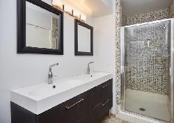 9221 Charleville