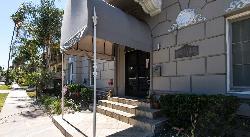 Gramercy Manor Apartments