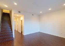 1409 S Beverly Dr