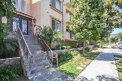 Maplewood Courtyard