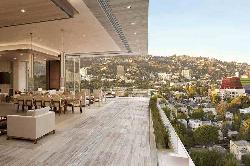 8899 Beverly