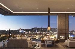 8899 Beverly