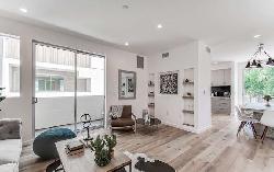 Sapphire Place