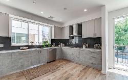 Sapphire Place