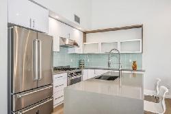 Michigan Ave Lofts