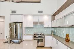 Michigan Ave Lofts
