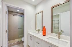 Michigan Ave Lofts