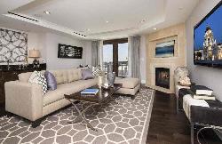 De Lacey Place