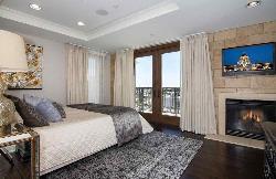 De Lacey Place