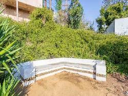 3200 Larissa Dr