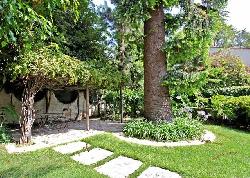 Colonial House, The