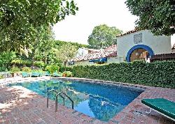 Colonial House, The