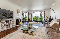 4454 Ventura Canyon