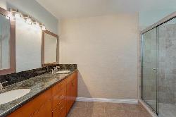Sherman Oaks Villas