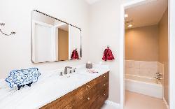 11805 Mayfield
