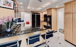 11322 Camarillo St