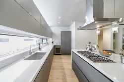 NuParc Sherman Oaks