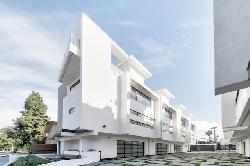 NuParc Sherman Oaks